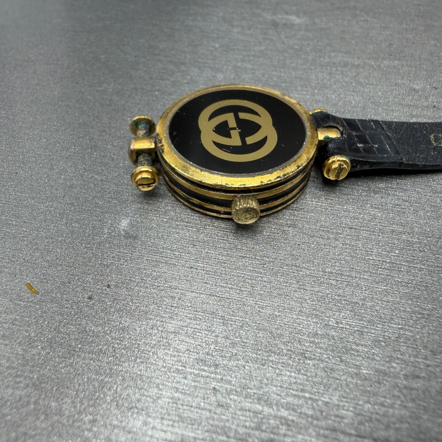 Gucci 2000L Watch Women 22mm Black Dial Gold Plated Round New Battery VTG LKASDT12