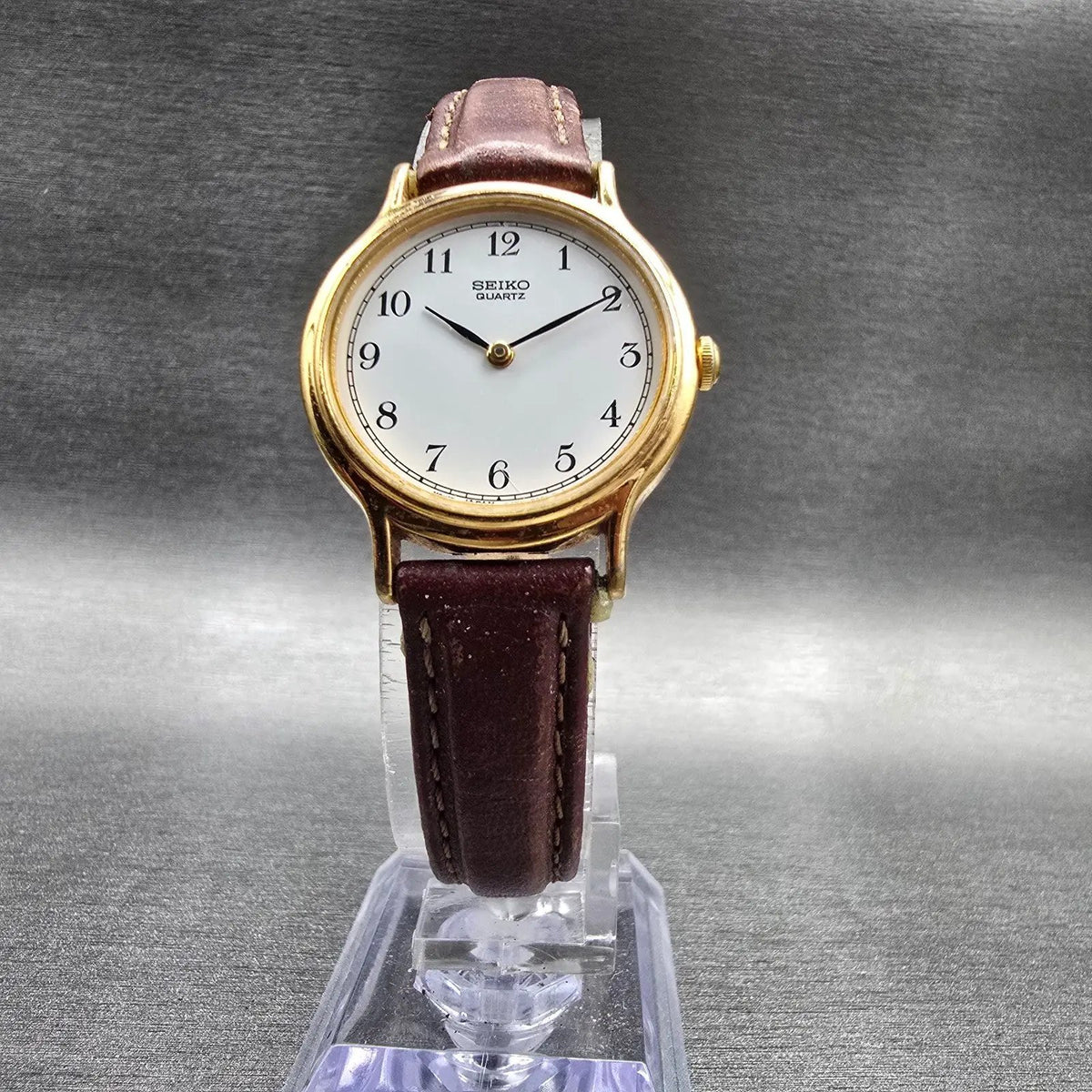 Seiko Watch Women 26mm White Dial Gold Tone Round V700-6091 New Battery VTG5
