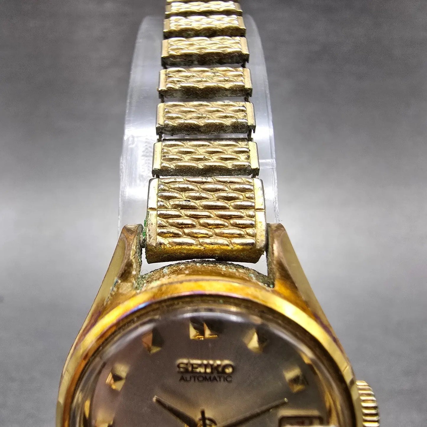 Seiko Automatic Watch Women 23mm Silver Dial Gold Tone Date 2205-0259 Runs4