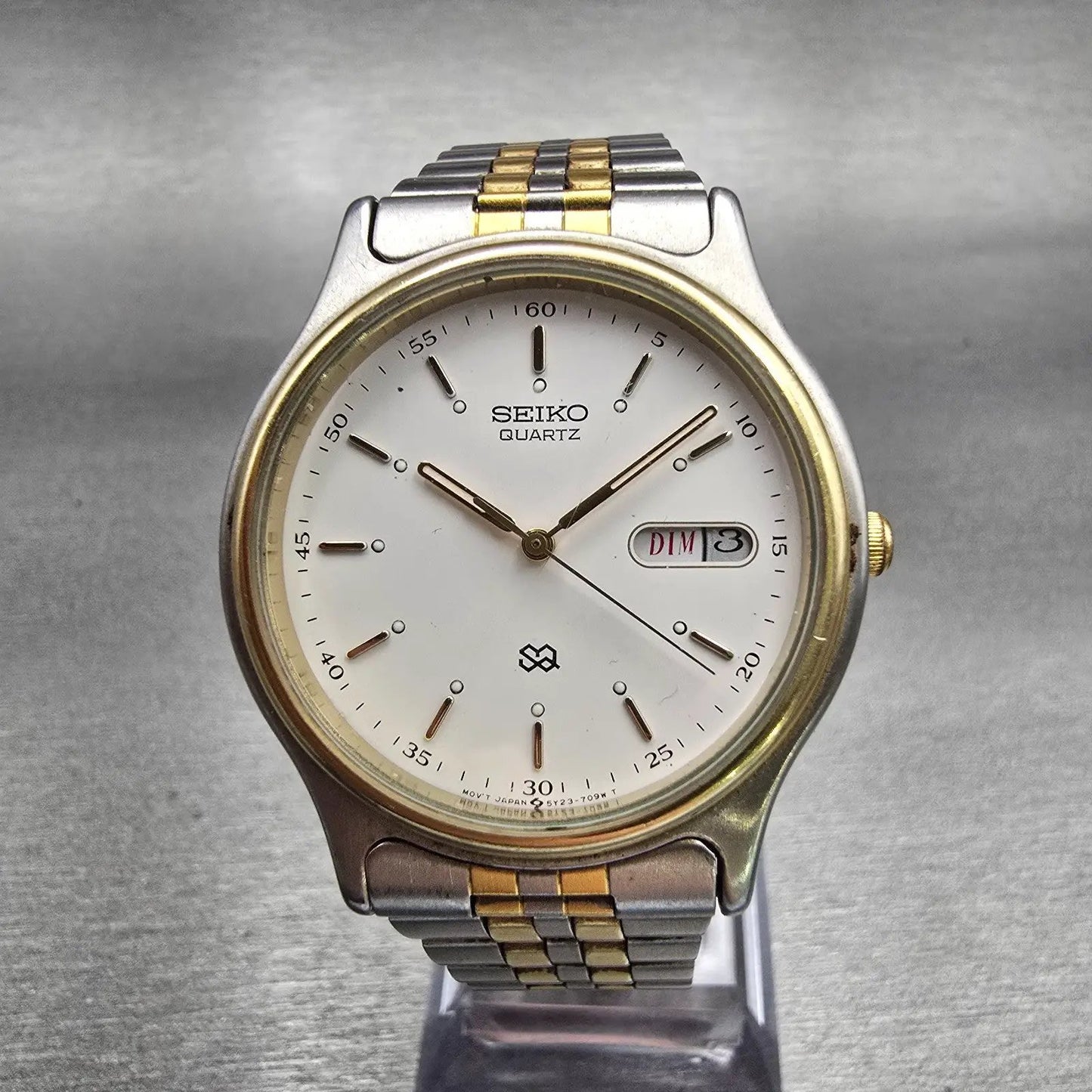 Seiko SQ Watch Men 34mm White Dial Two Tone Daydate 5Y23-7050 New Battery VTG0