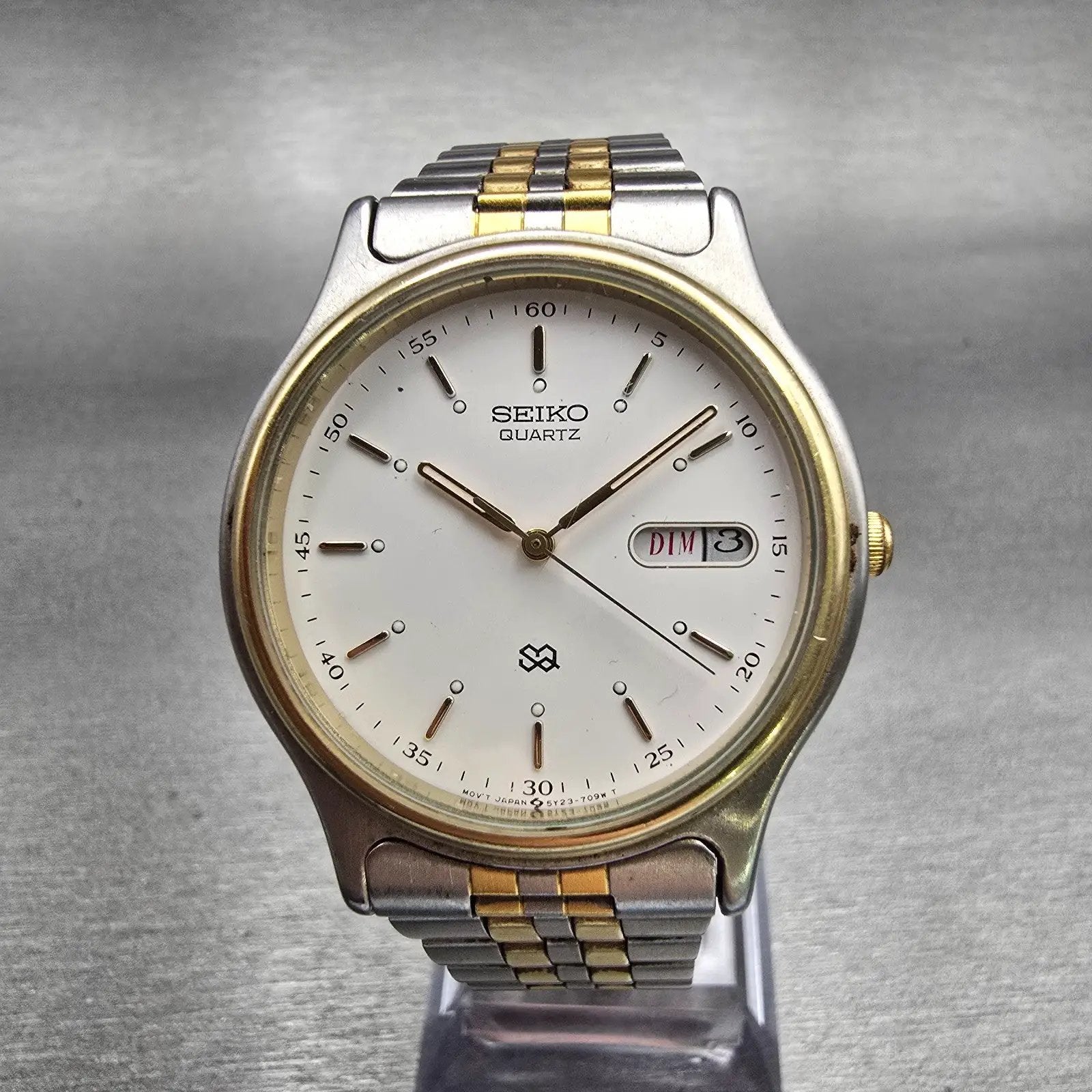Seiko SQ Watch Men 34mm White Dial Two Tone Daydate 5Y23-7050 New Battery VTG0