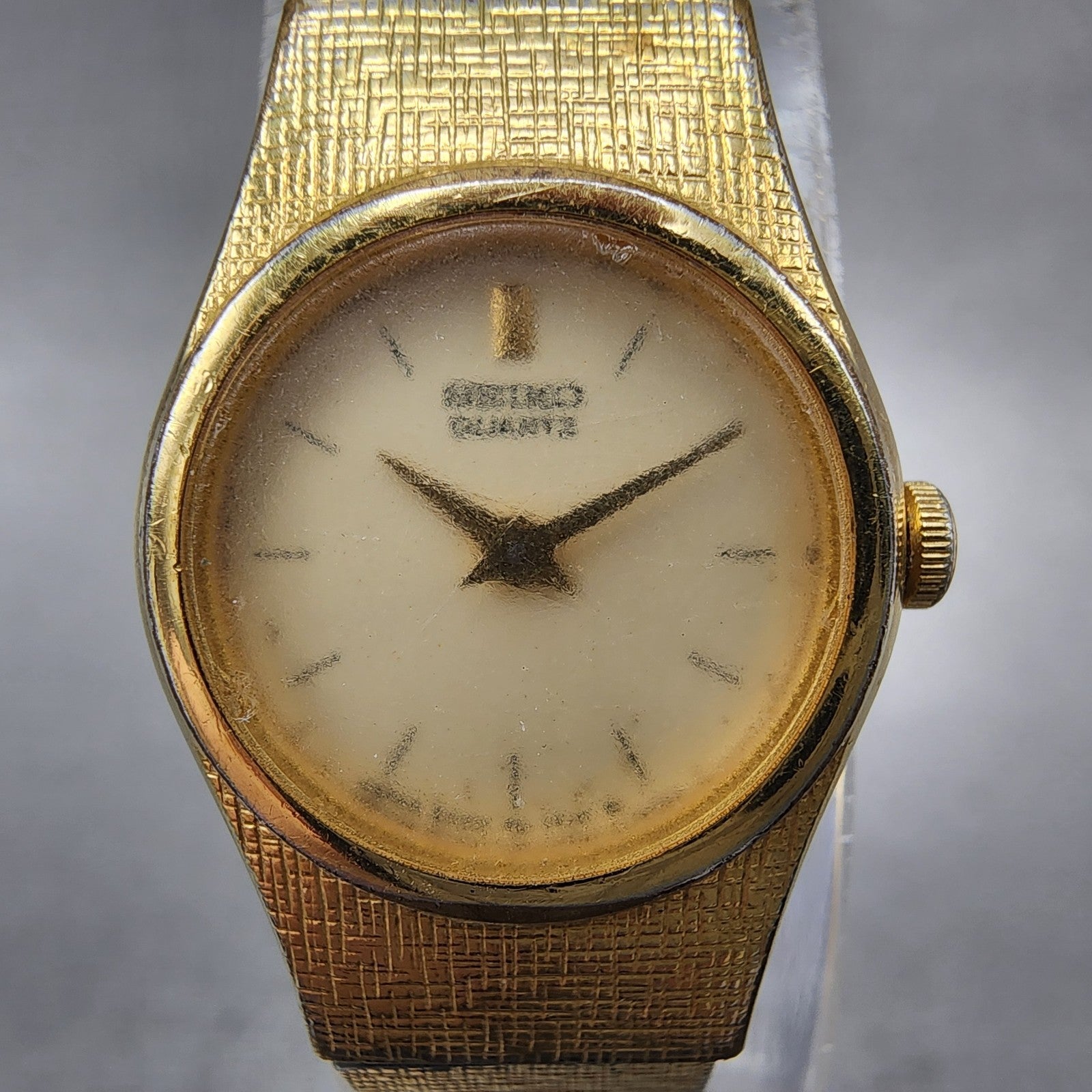 Seiko Watch 17mm Women Champagne Dial Gold Tone Round 20200329 New Battery2