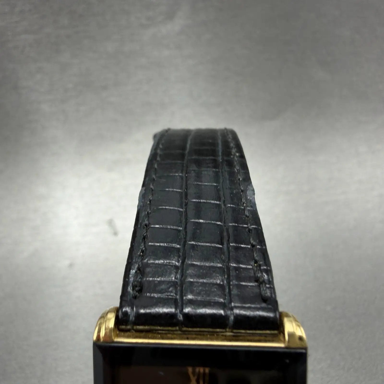 48223047