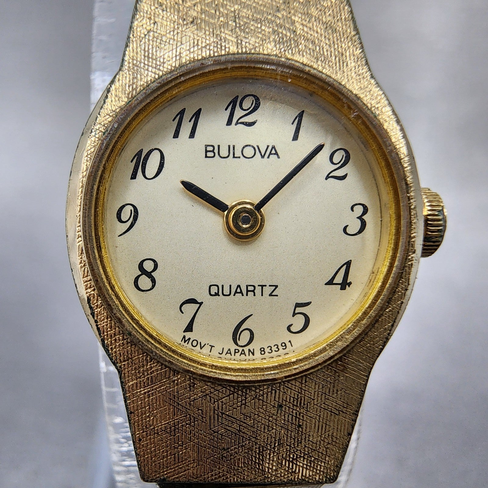 Bulova Watch Women 16mm Champagne Dial Gold Tone Round 83391 New Battery1