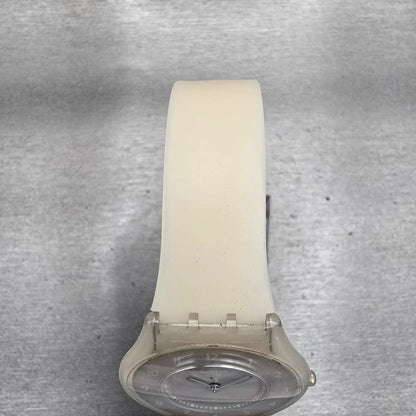 Swatch Skin IVORY SOFTNESS Watch Women Ivory Dial Ivory Tone SFF119 New Battery4