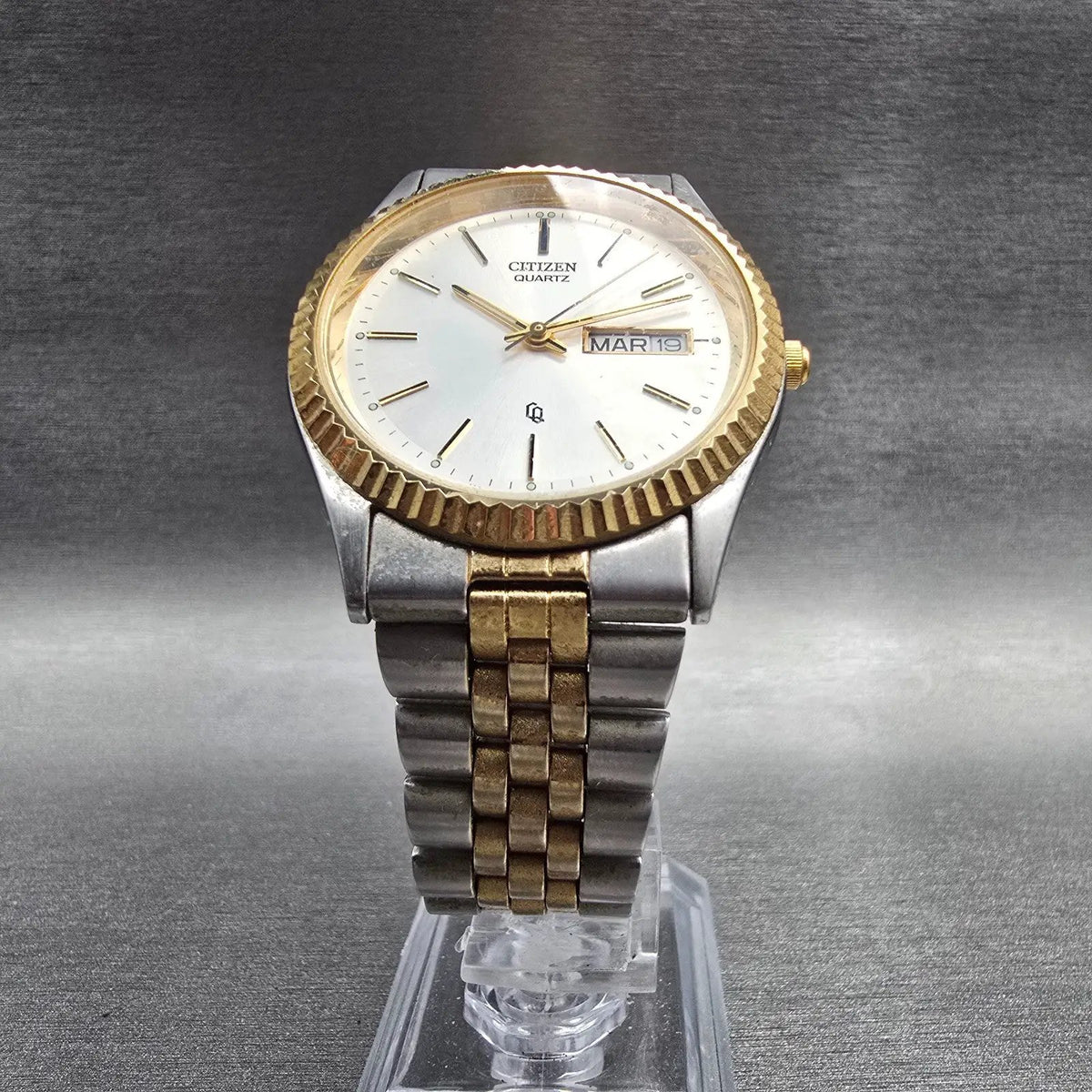 Citizen CQ President Watch Men 35mm Silver Dial Daydate 1102-R12535 New Battery5