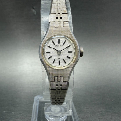 Seiko Watch Women 18mm Silver Dial Silver Tone Manual Round 11-0639 Runs JG80