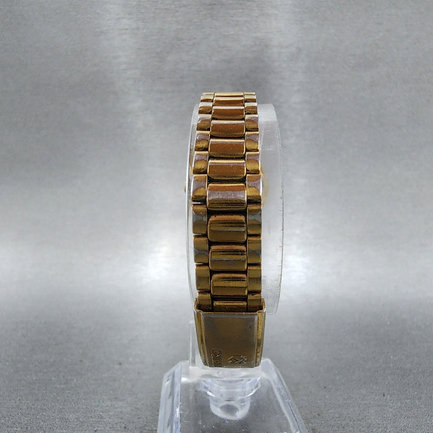 Seiko SQ Watch Women 24mm Gold Dial Gold Tone Daydate Round 3E230A60 NewBattery7