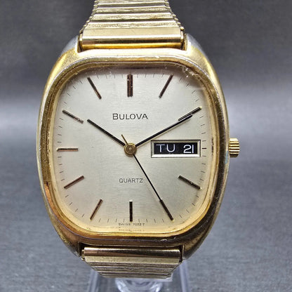 Bulova Tank Watch Men 34mm Champagne Dial Gold Daydate Rectangle 7053 New batt0