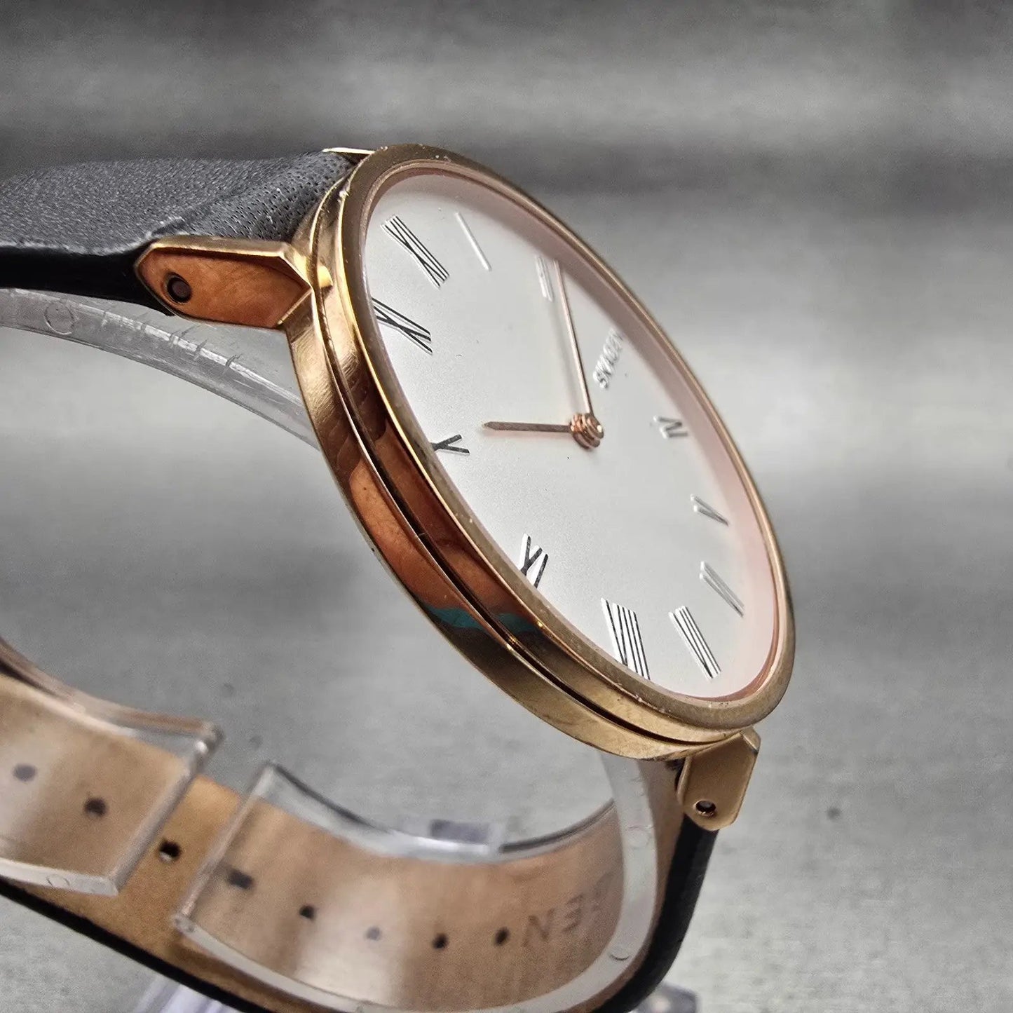 Skagen Hald Watch Women 34mm White Dial Rose Gold Tone Round SKW2674 New Battery3