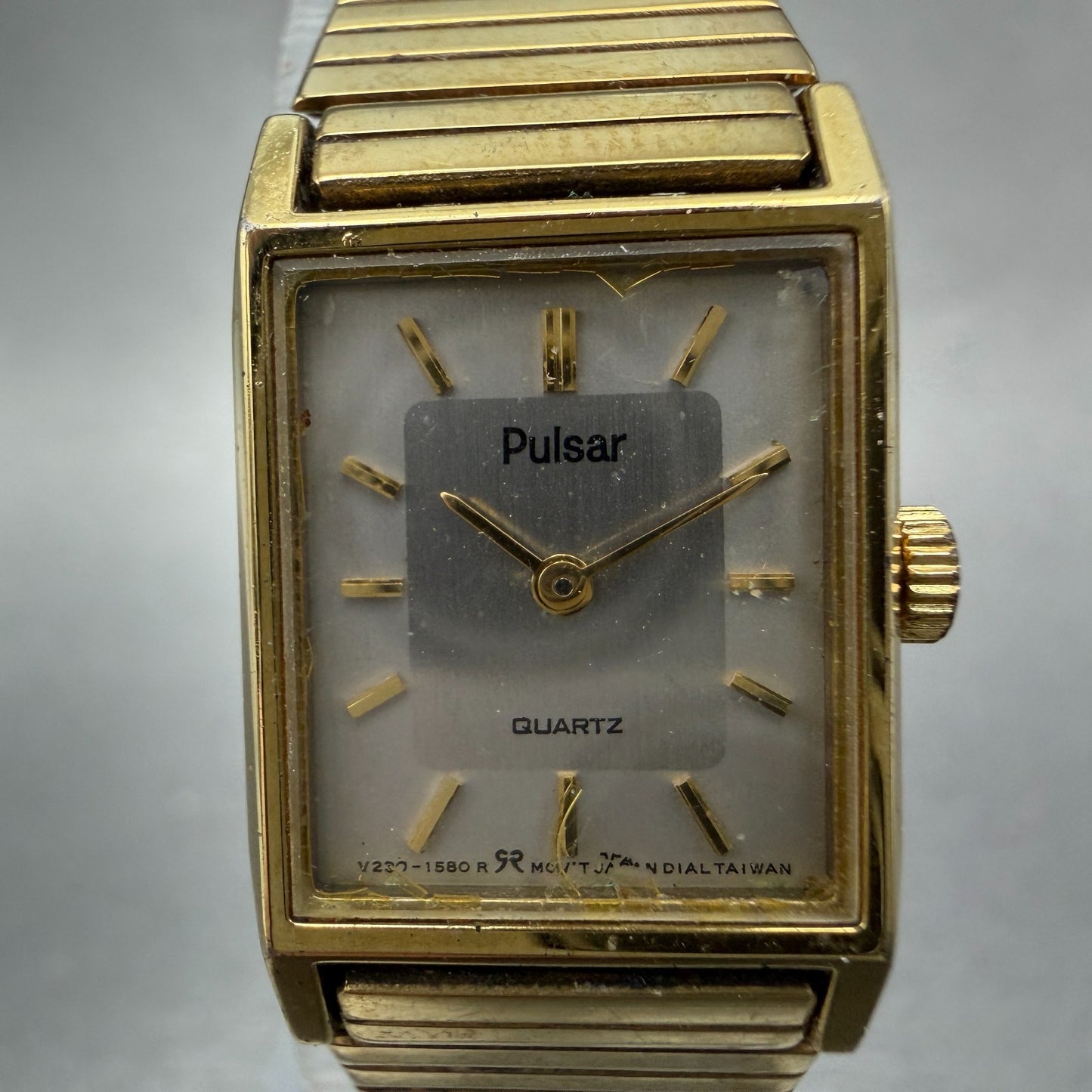 Seiko Pulsar Tank Watch Women 16mm Silver Dial Gold Tone V230-5720 New Battery1