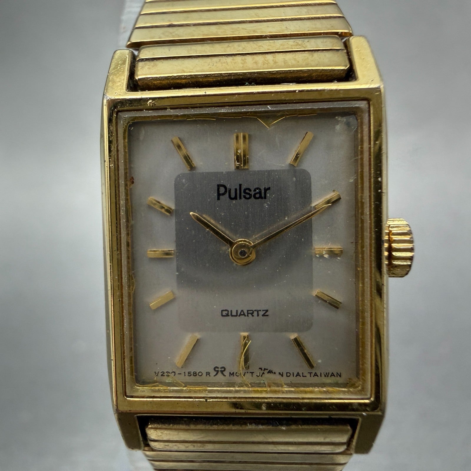Seiko Pulsar Tank Watch Women 16mm Silver Dial Gold Tone V230-5720 New Battery1