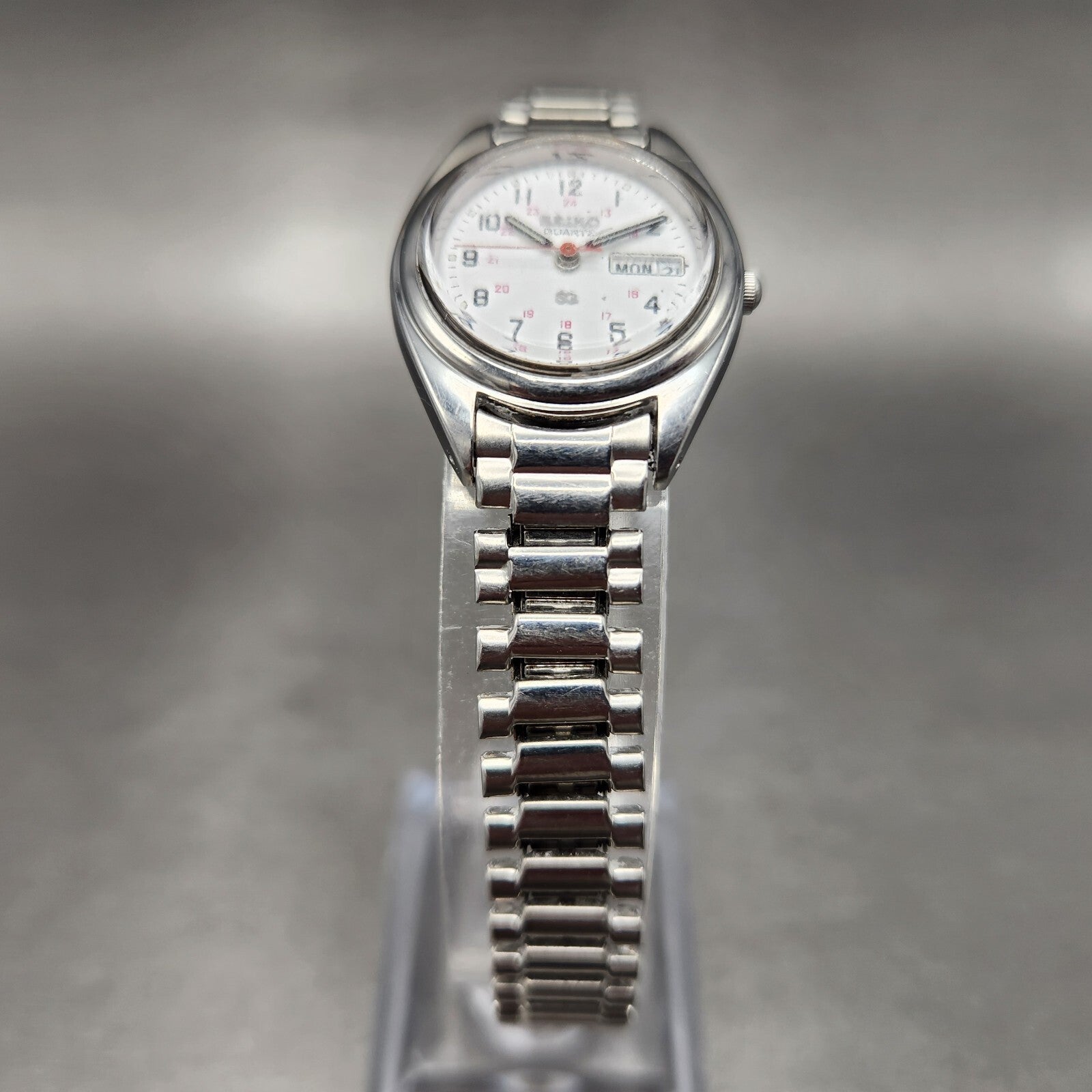 Seiko SQ Watch Women 24mm White Dial Silver Tone daydate 7n836a09 New battery5