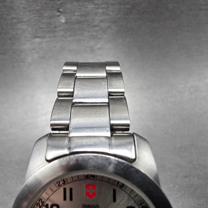 Victorinox Swiss Army Field Watch Women 30mm Silver Dial Steel Date New Battery4