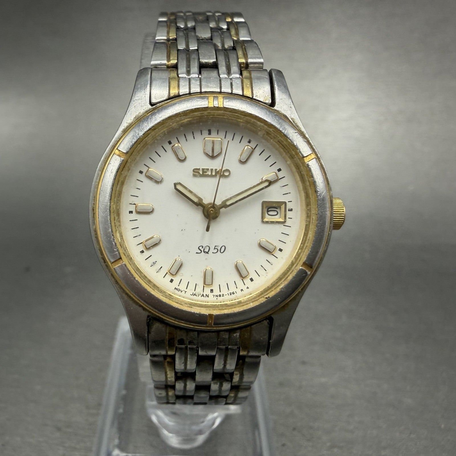 Seiko SQ 50 Watch Women 26mm White Dial Two Tone Date 7N82-0530 New Battery0