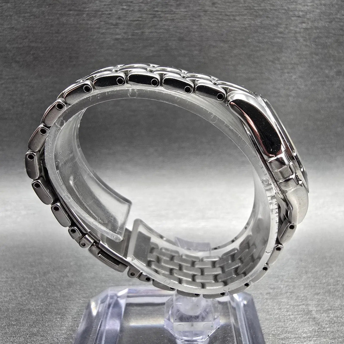 Seiko Watch Women 28mm MOP Dial Silver Tone Date Diamonds 7N82-0GZ0 New Battery8