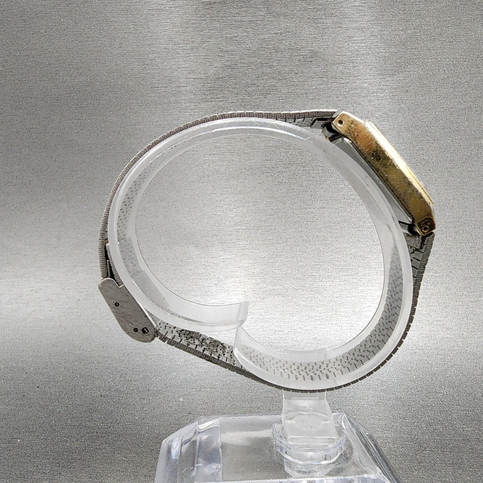 Seiko Watch Women 19mm Champagne Dial Gold Tone Rectangle 8y215000 New Battery8