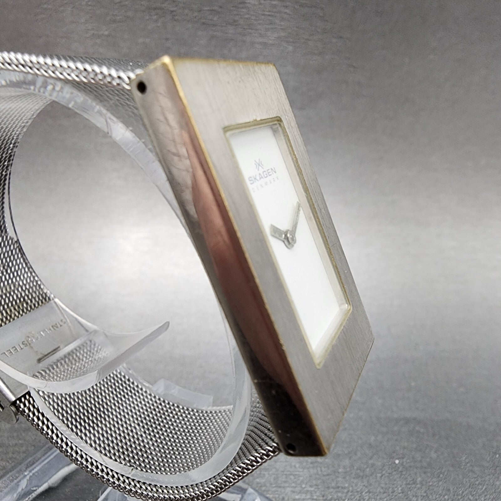 Skagen Tank Watch Women 22mm White Dial Stainless Steel Rectangle New Battery3
