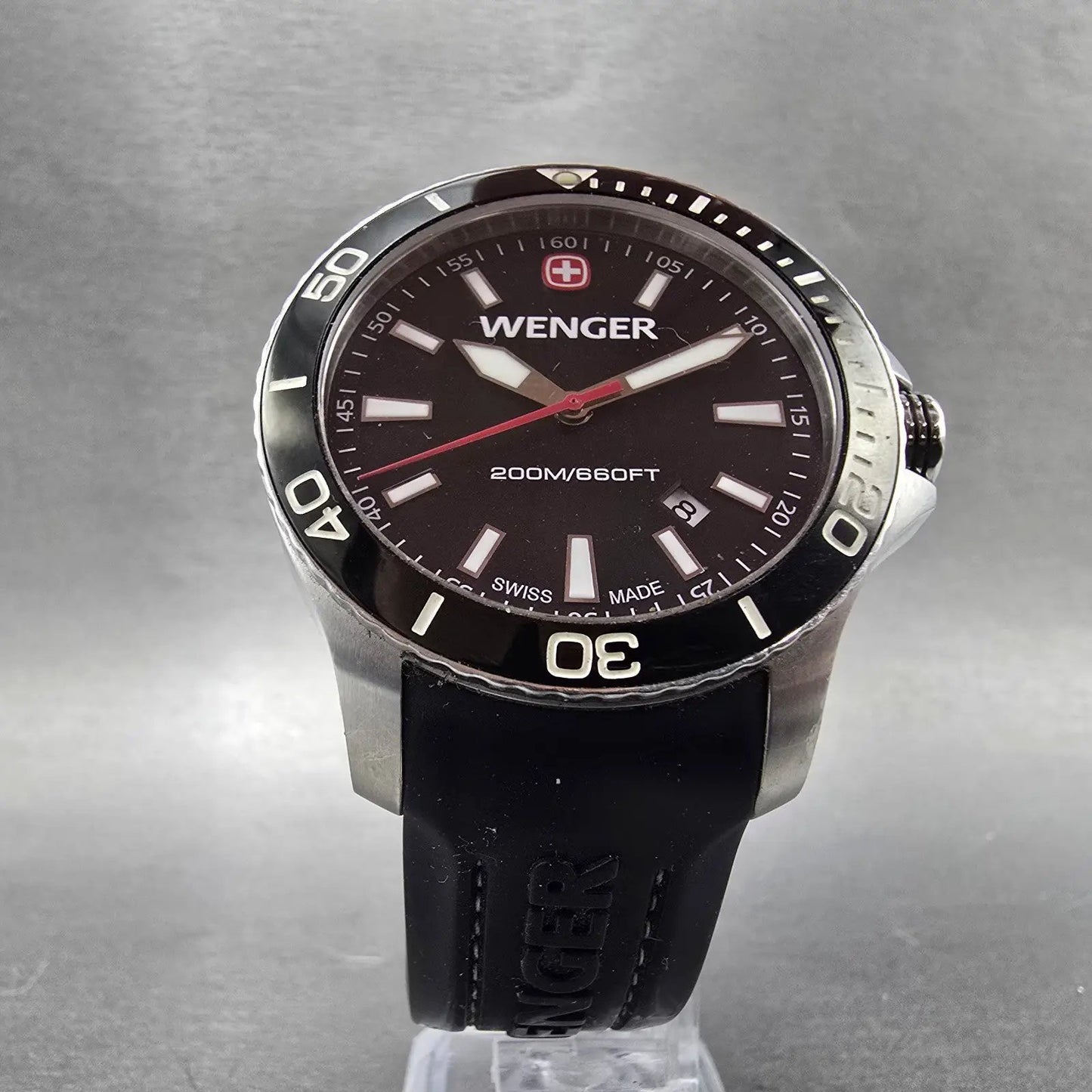 Wenger Dive Watch Men 43mm Black Dial Silver Tone Date 0641.10 New Battery5