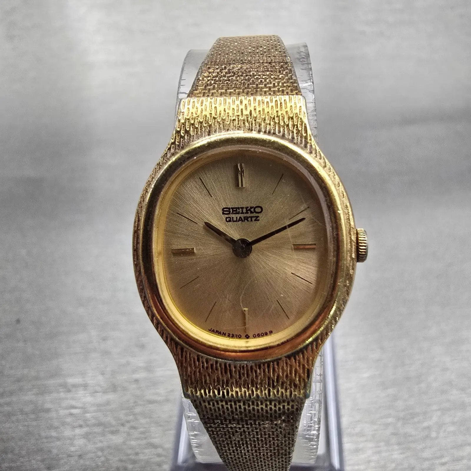 Seiko Watch Women 20mm Gold Dial Gold Tone Oval 2320-5359 New Battery Vintage0