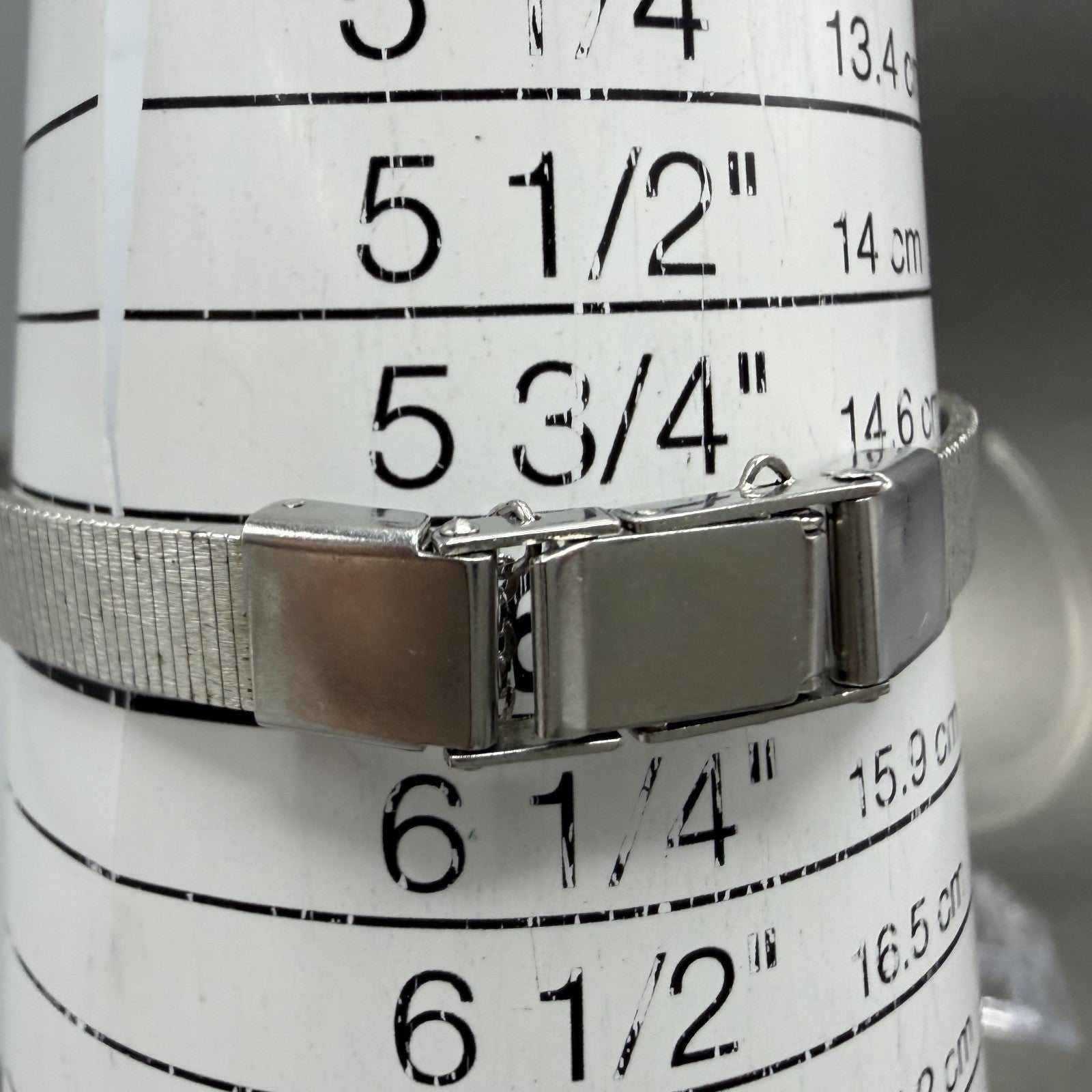 Citizen CQ Watch Women 18mm Silver Dial Silver Tone Oval 4-752104 New Battery10