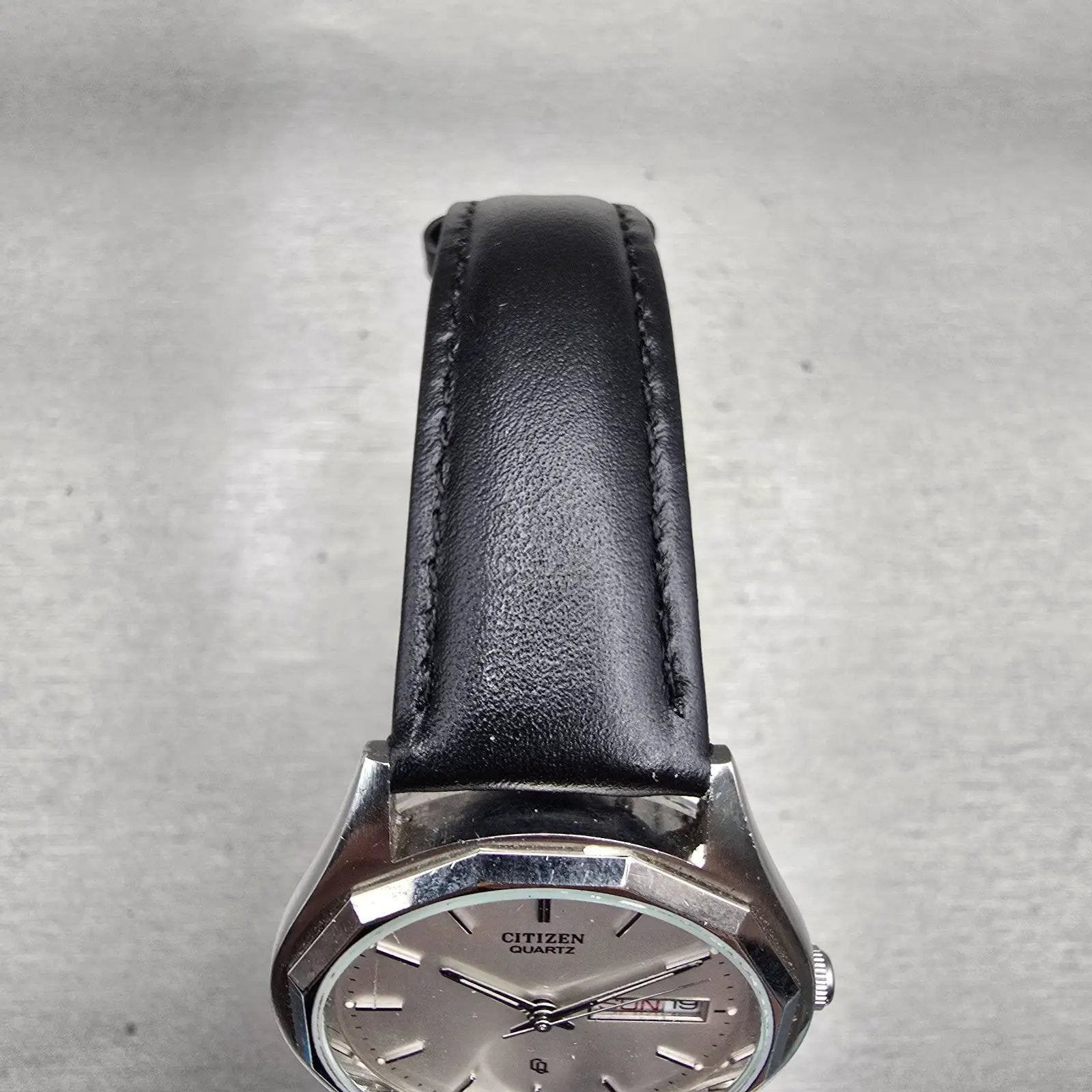 Citizen CQ Watch Men 35mm Silver Dial Silver Tone Daydate 6100-S16873 New Batt4