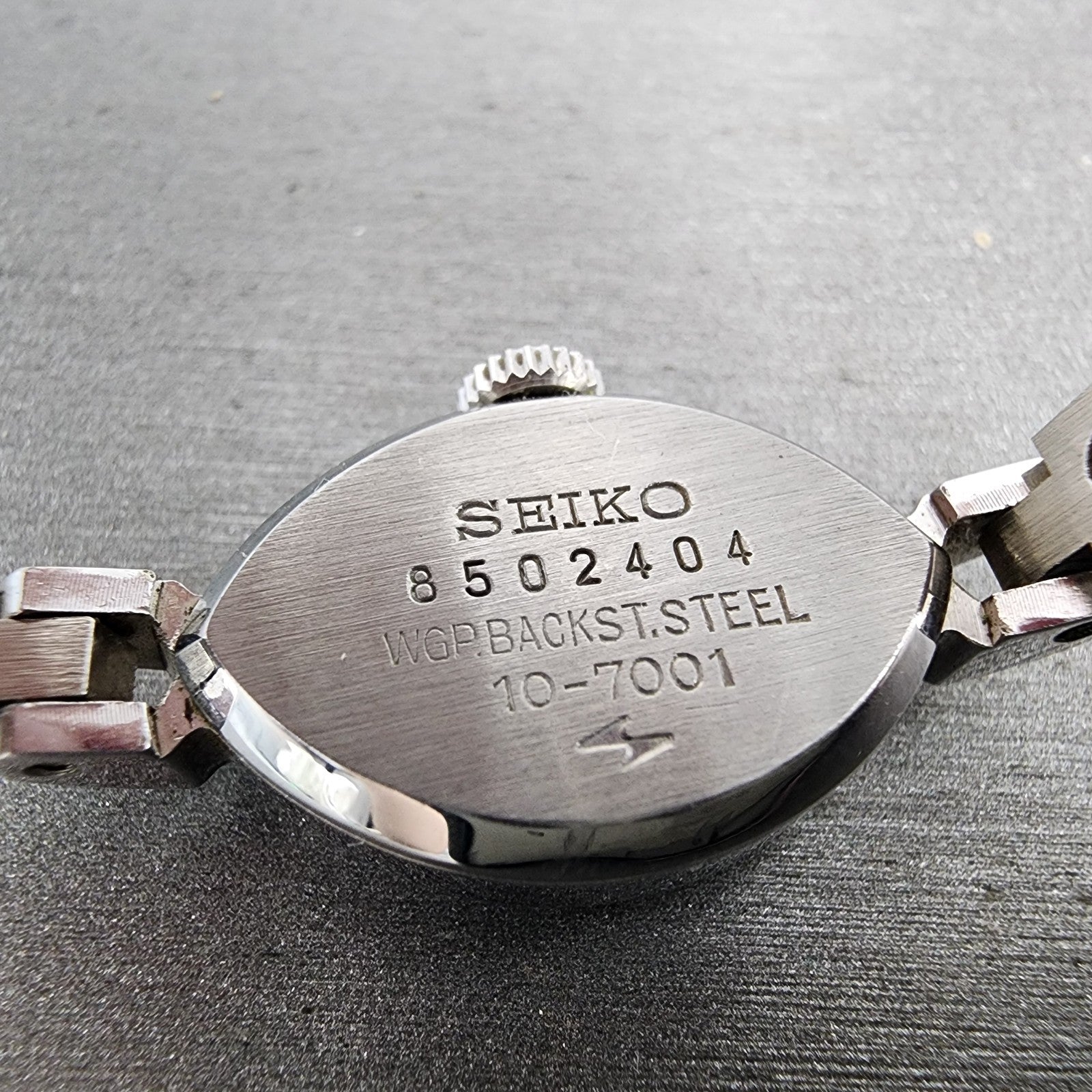 Seiko Solar Watch Women 15mm White Dial White Gold Plated Manual Wind Runs VTG9