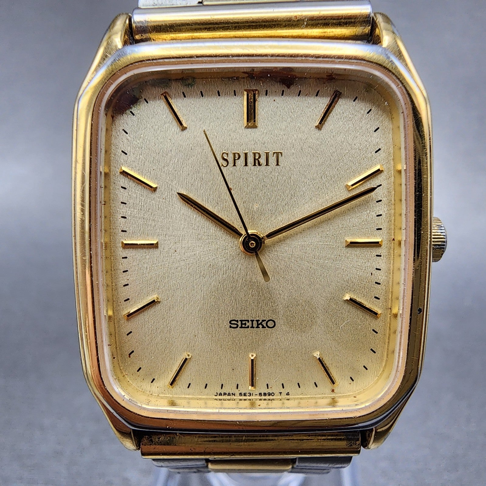 Seiko Spirit Tank Watch Men 27mm Gold Dial Gold Tone Rectangle 5E315B50 New Bat1