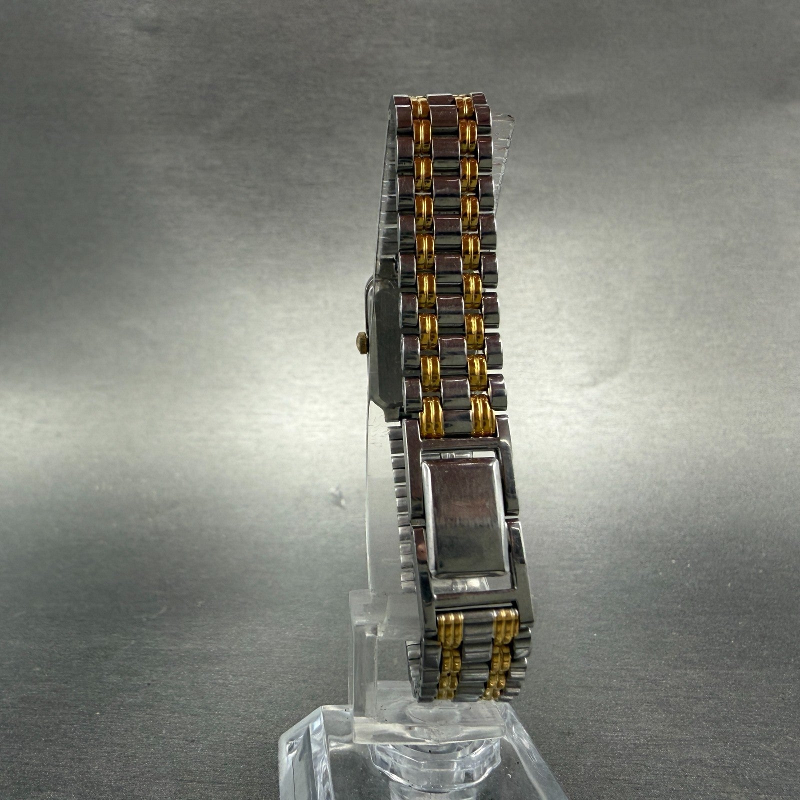 Seiko Tank Watch Women 18mm White Dial Two Tone Rectangle V401-5129 New Batt H2W7
