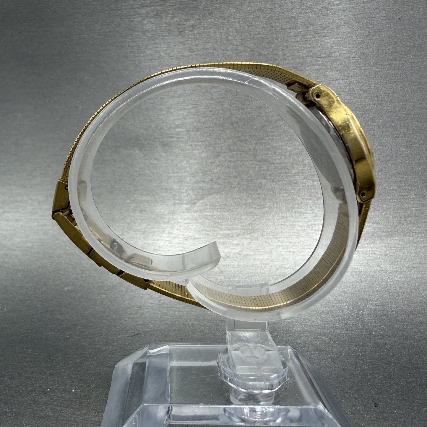 Citizen CQ Watch Women 16mm Black Dial Gold Tone 5920S49615 New Battery VTG8
