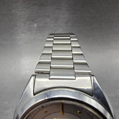 Seiko 5 Automatic Watch Men 37mm Silver Dial Silver Tone Daydate 7S26-3040 Runs4