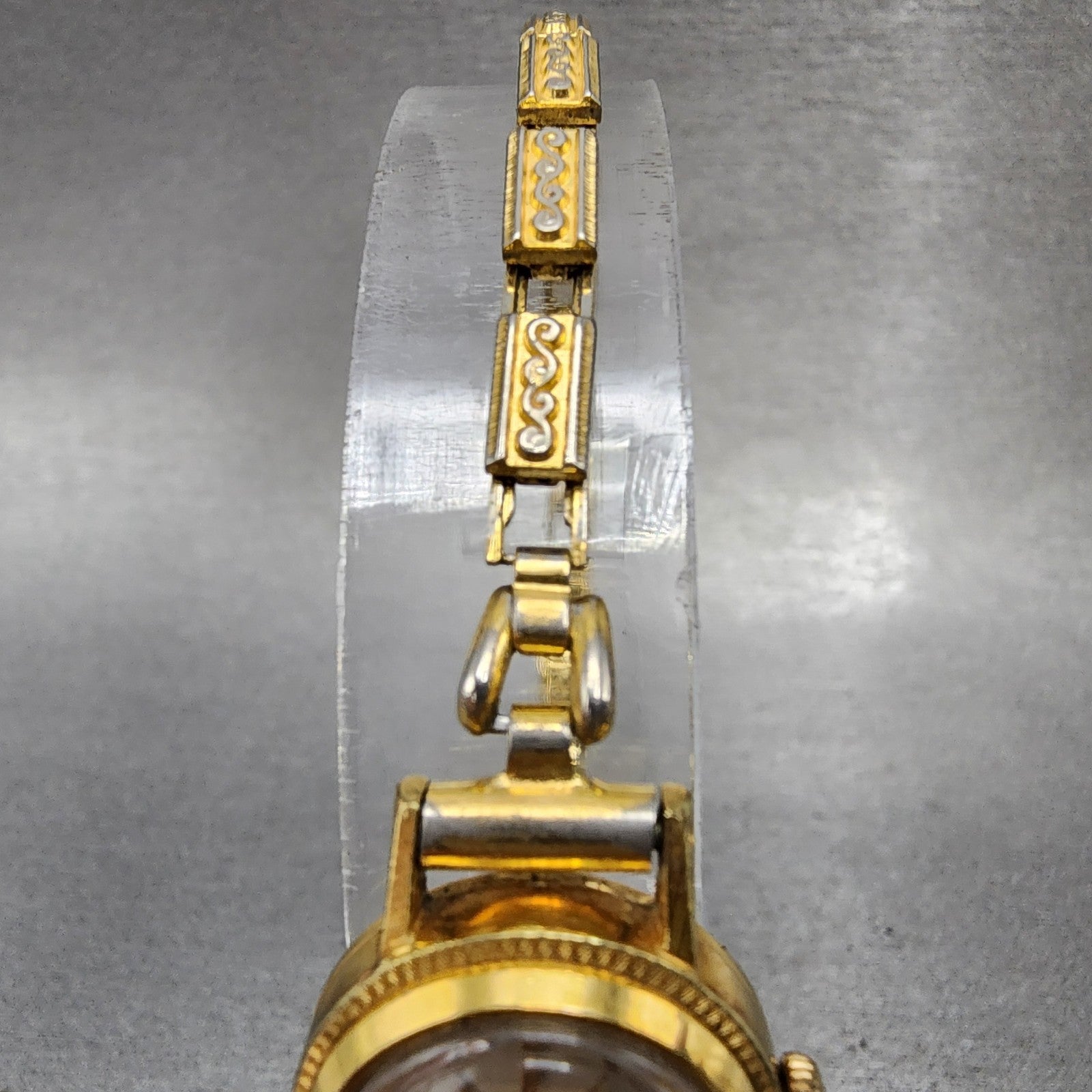 Seiko Angel Watch Women 20mm Cream Dial Gold Plated Manual Wind 10040090 Runs4