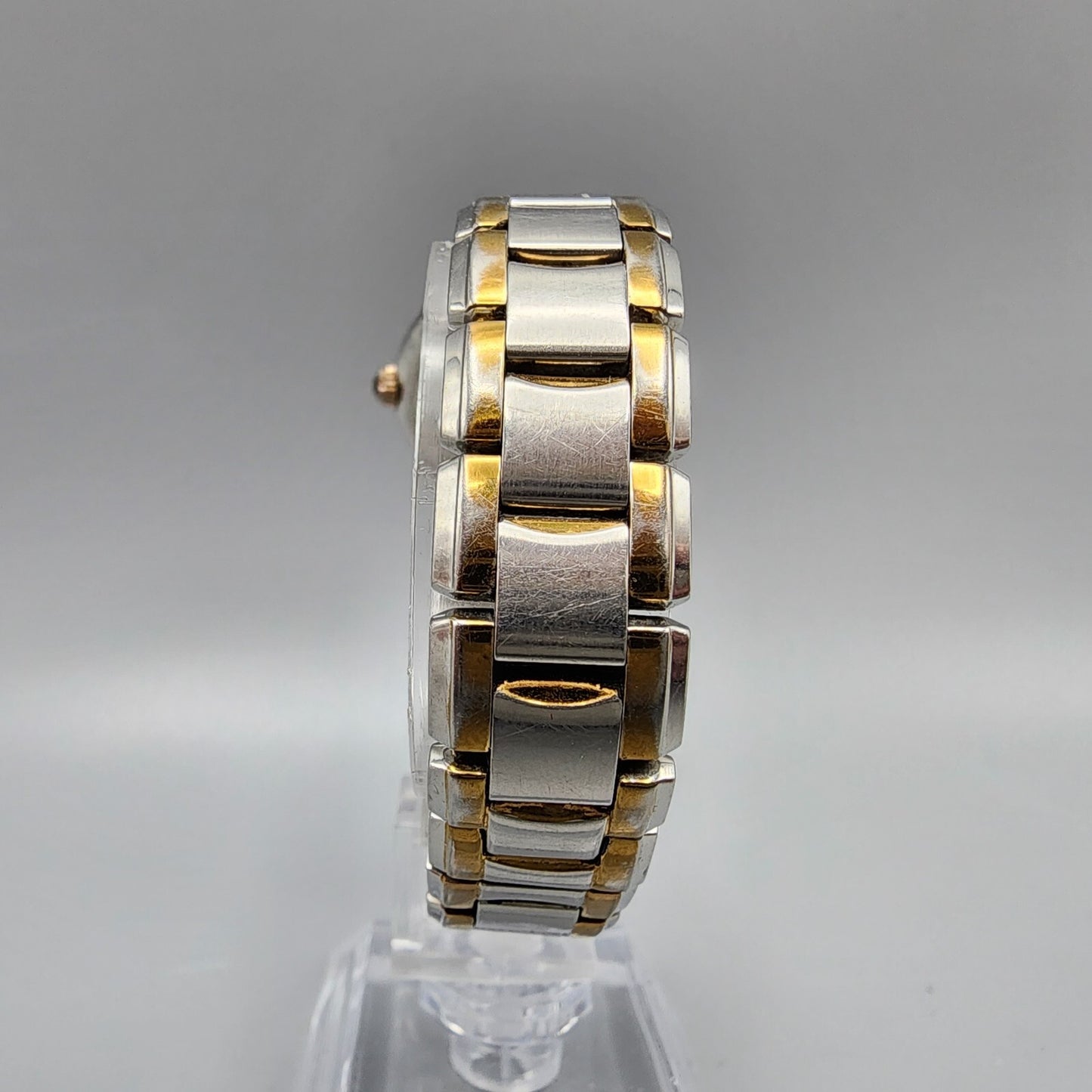 Bulova Watch Women Two Tone Silver Dial 27mm Round 98L153 New Battery 6"