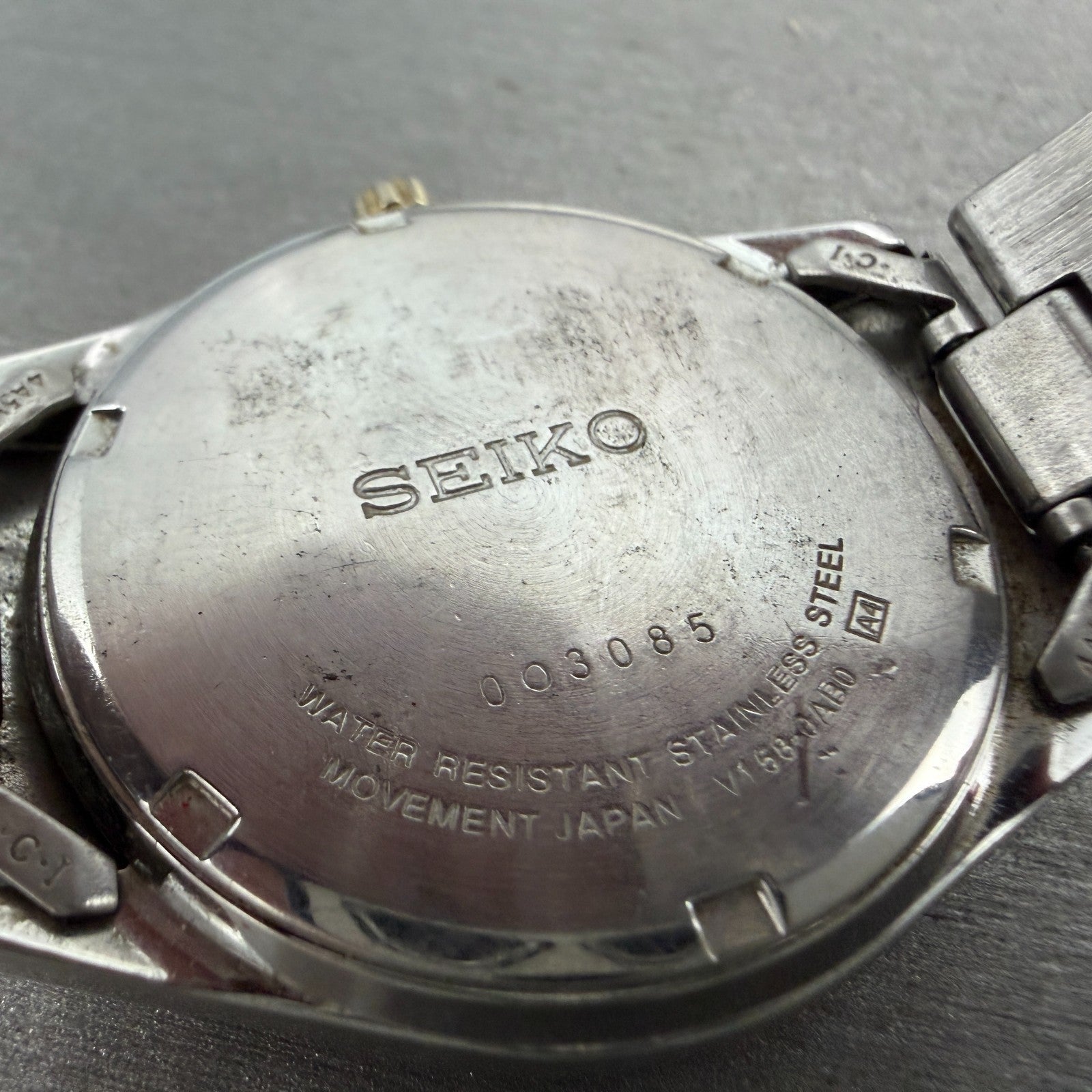 Seiko Solar Watch Men 37mm Black Dial Two Tone Daydate Round V158-0AB0 Runs9