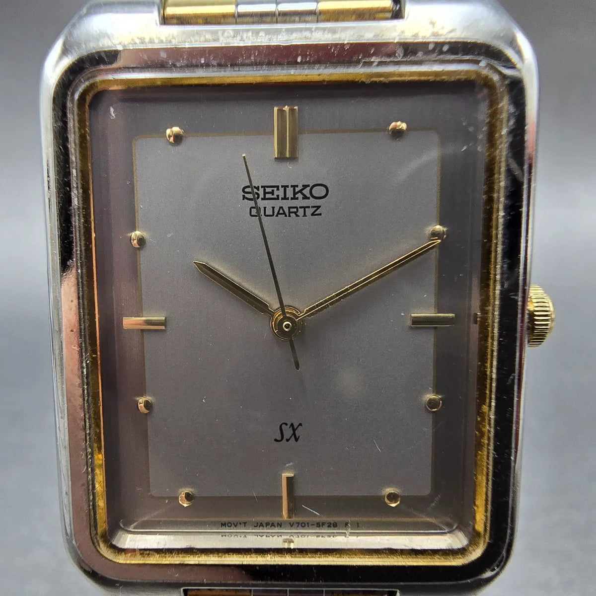 Seiko SX Tank Watch Men 26mm Gray Dial Two Tone Rectangle V701-5K90 PARTS2