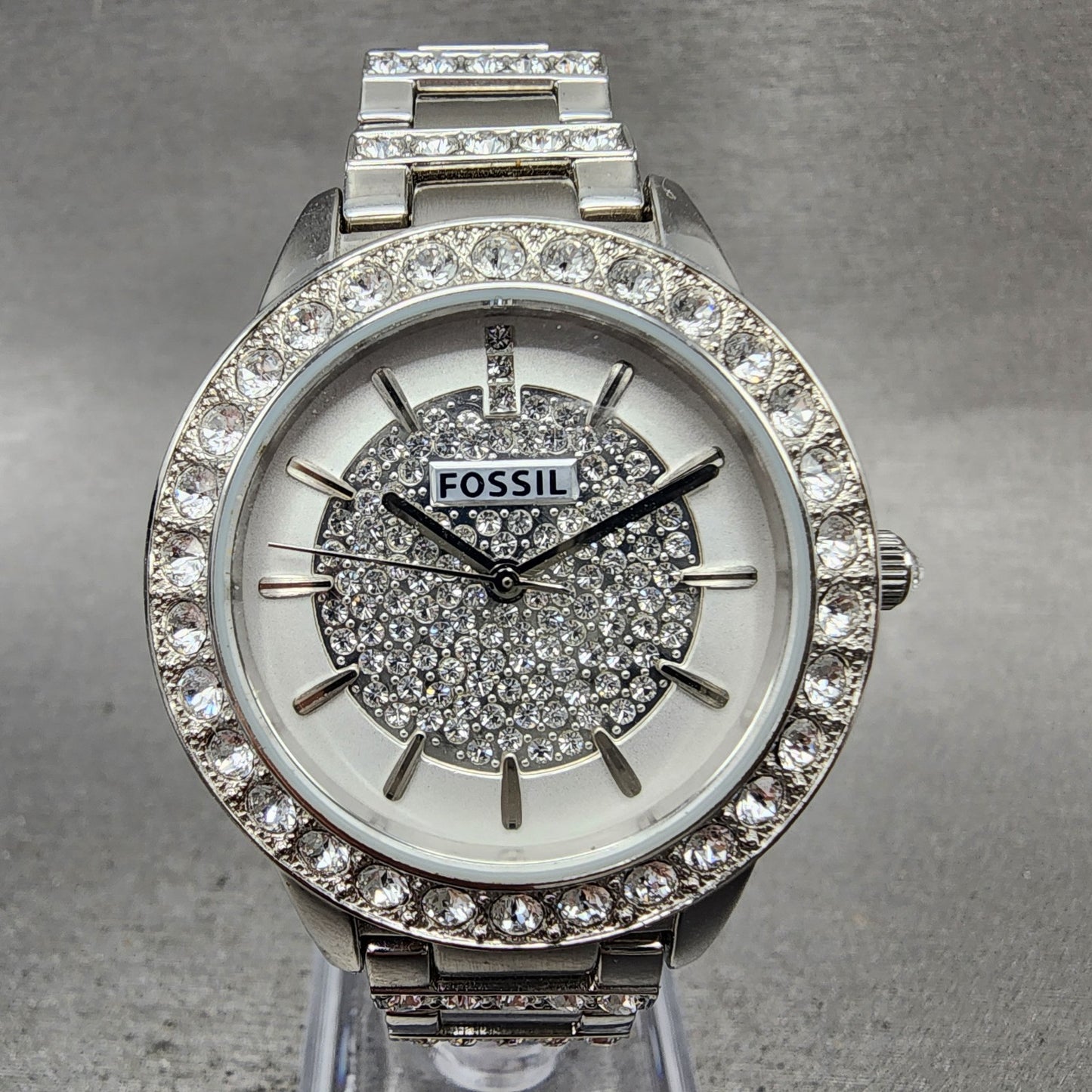 Fossil Watch Women 34mm Silver Dial Silver Tone Round ES3097 New Battery0