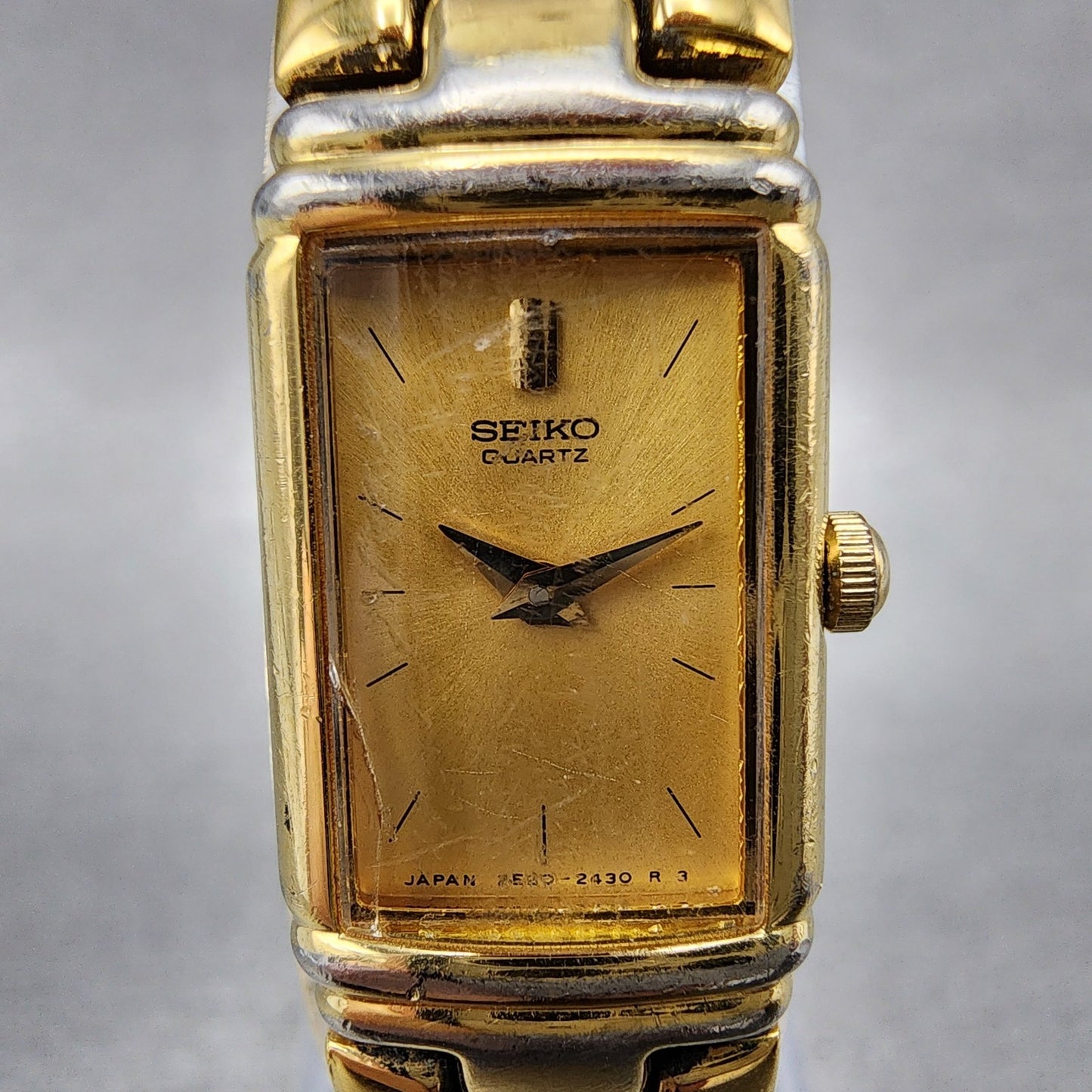 Seiko Tank Watch Women 14mm Gold Dial Gold Tone Rectangle 1E206940 New Battery1