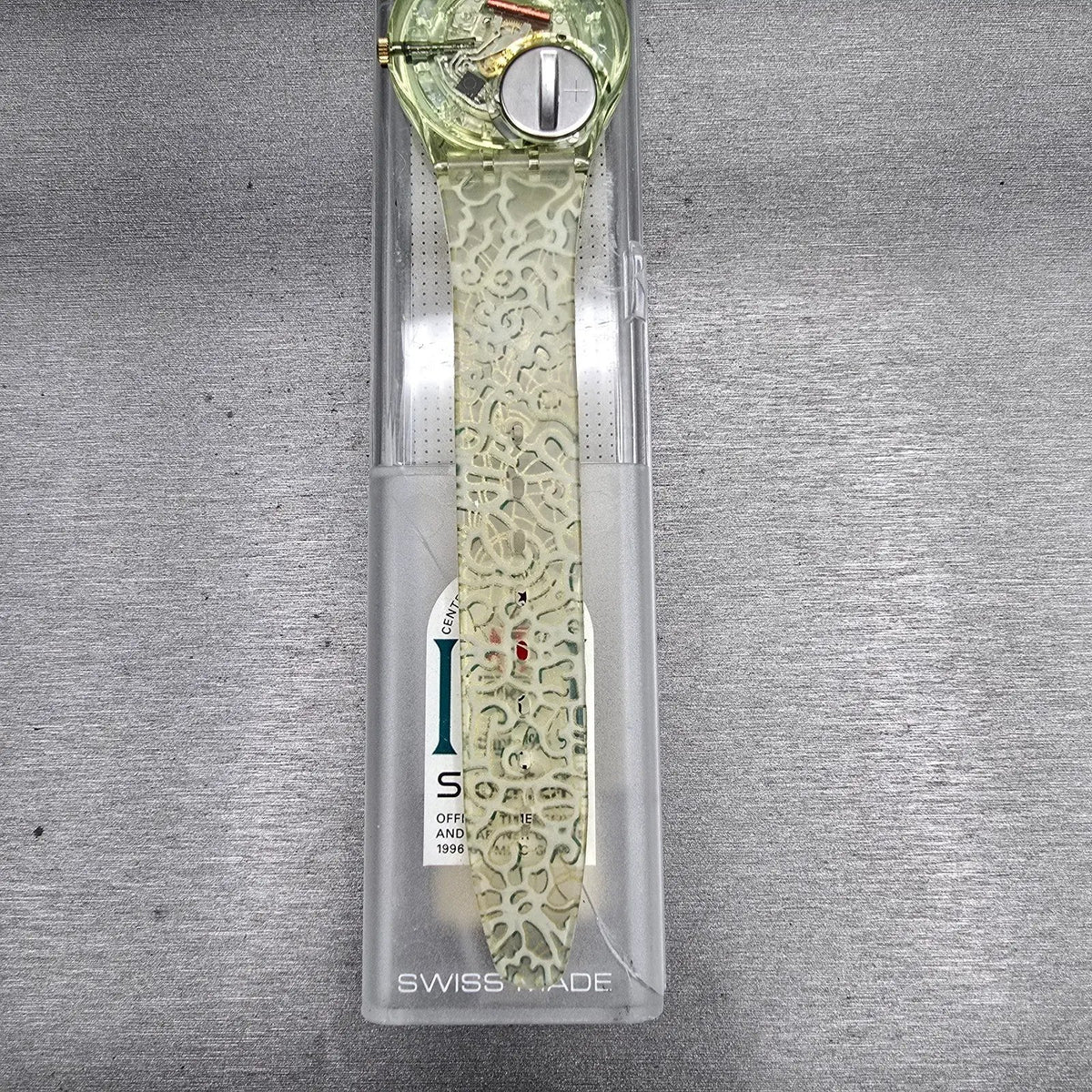 Swatch Tai Sun Watch Men 34mm Silver Dial Green Case GG133 New Battery NOS10