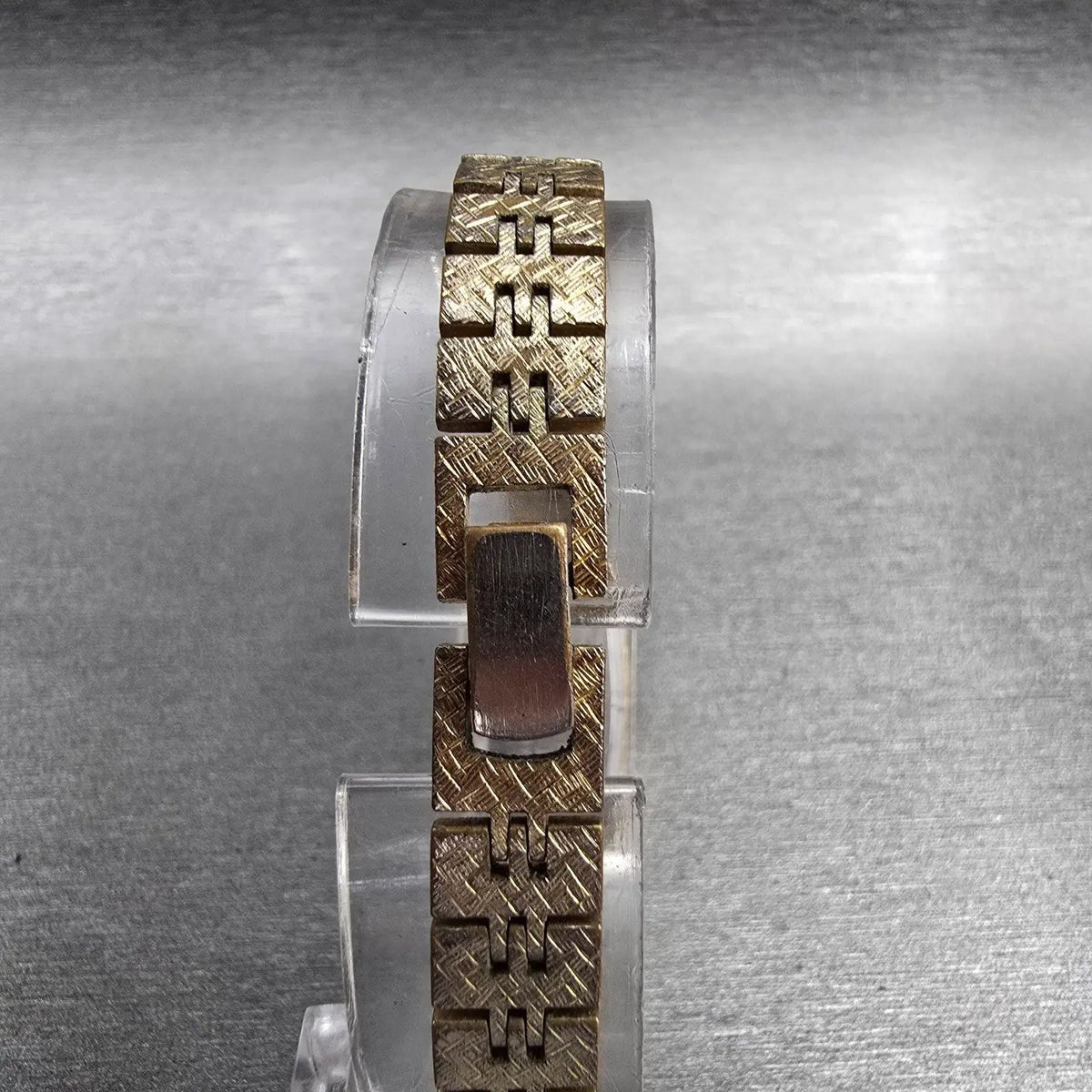 Seiko Watch Women 13mm Champagne Dial Gold Tone Rectangle 1320-5229 New Battery7