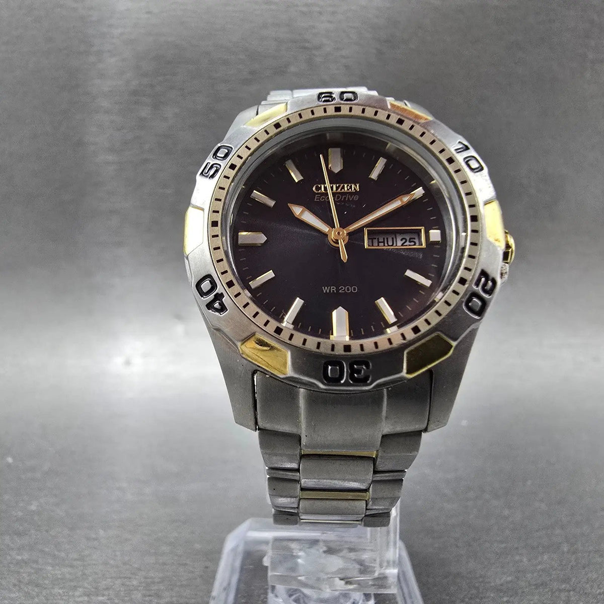 Citizen Eco-Drive Dive Watch Women 30mm Blue Dial Two Tone Daydate E001- K0069295