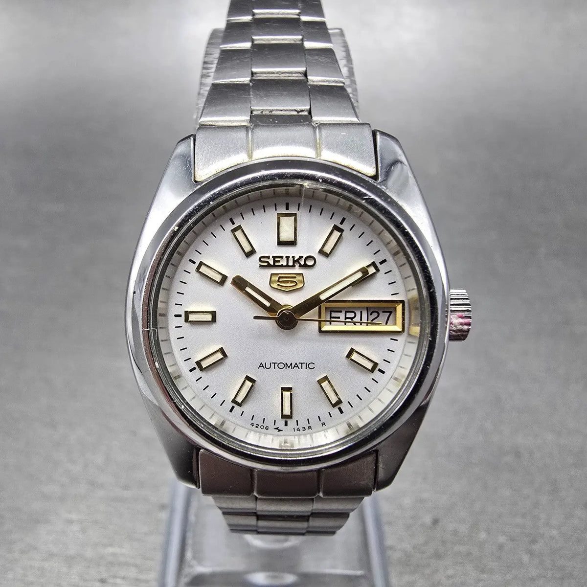 Seiko 5 Automatic Watch Women 25mm Silver Dial Silver Round 4206-0332 Works0