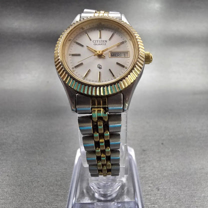 Citizen CQ Watch Women 25mm Silver Dial Two Tone Daydate 1002-R15119 New Battery5