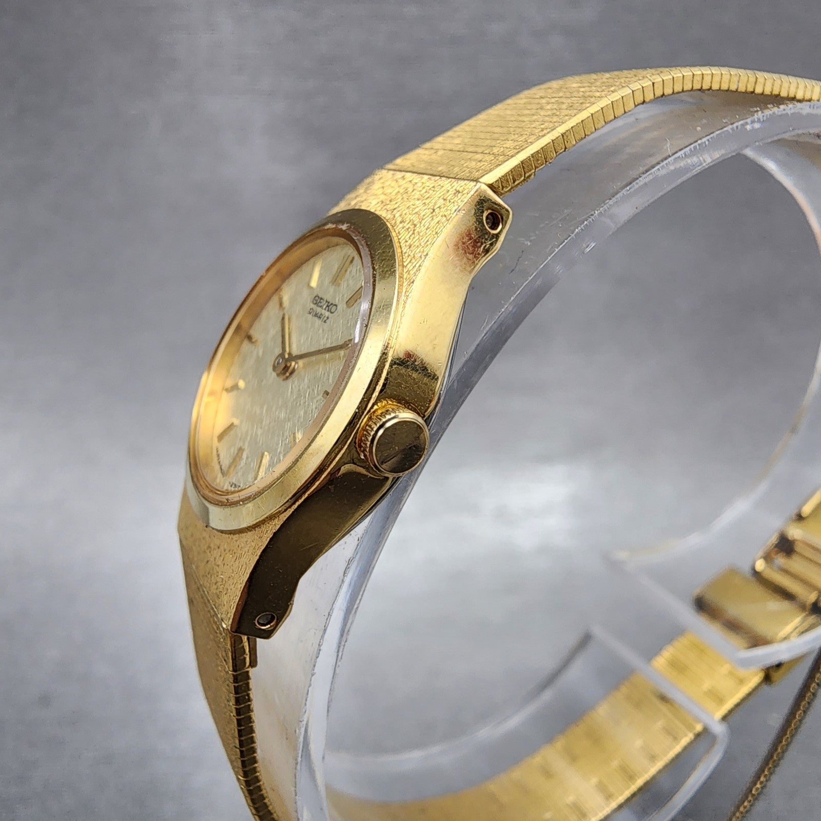 Seiko Watch Women 18mm Champagne Dial Gold Tone Round 4n000669 New Battery2