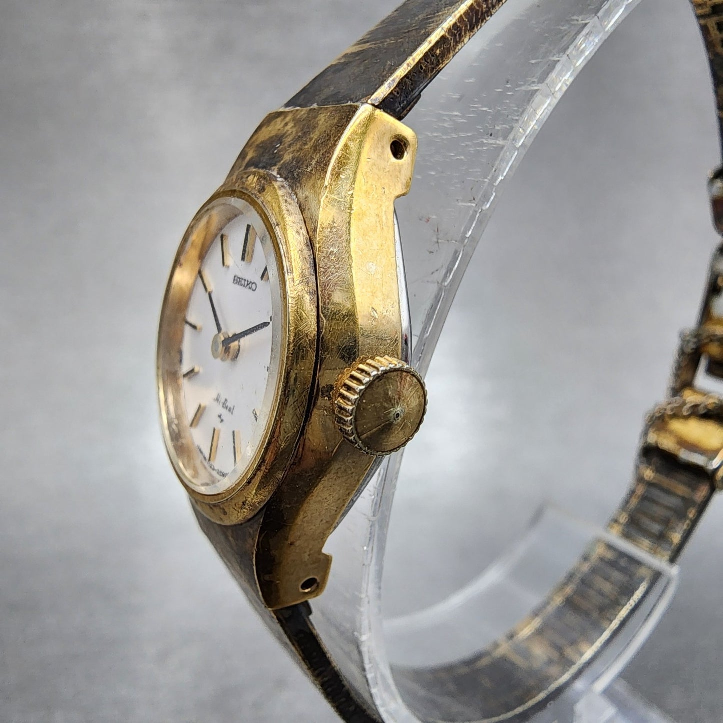 Seiko Watch Women 19mm White Dial Gold Tone Manual Round 11200120 Runs2