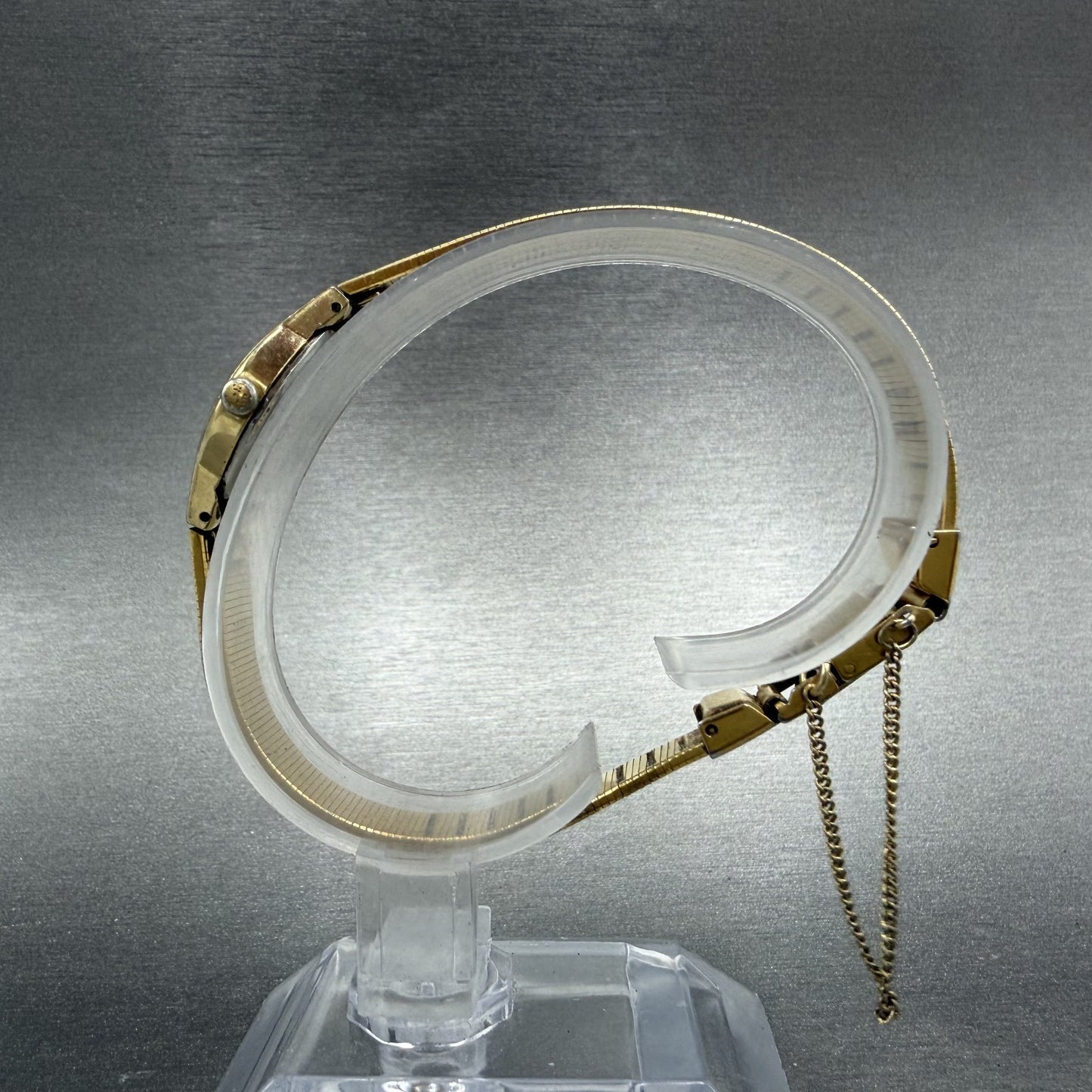 Seiko Watch Women 17mm Champange Dial Gold Tone Round 2C20-0149 New Battery KO896