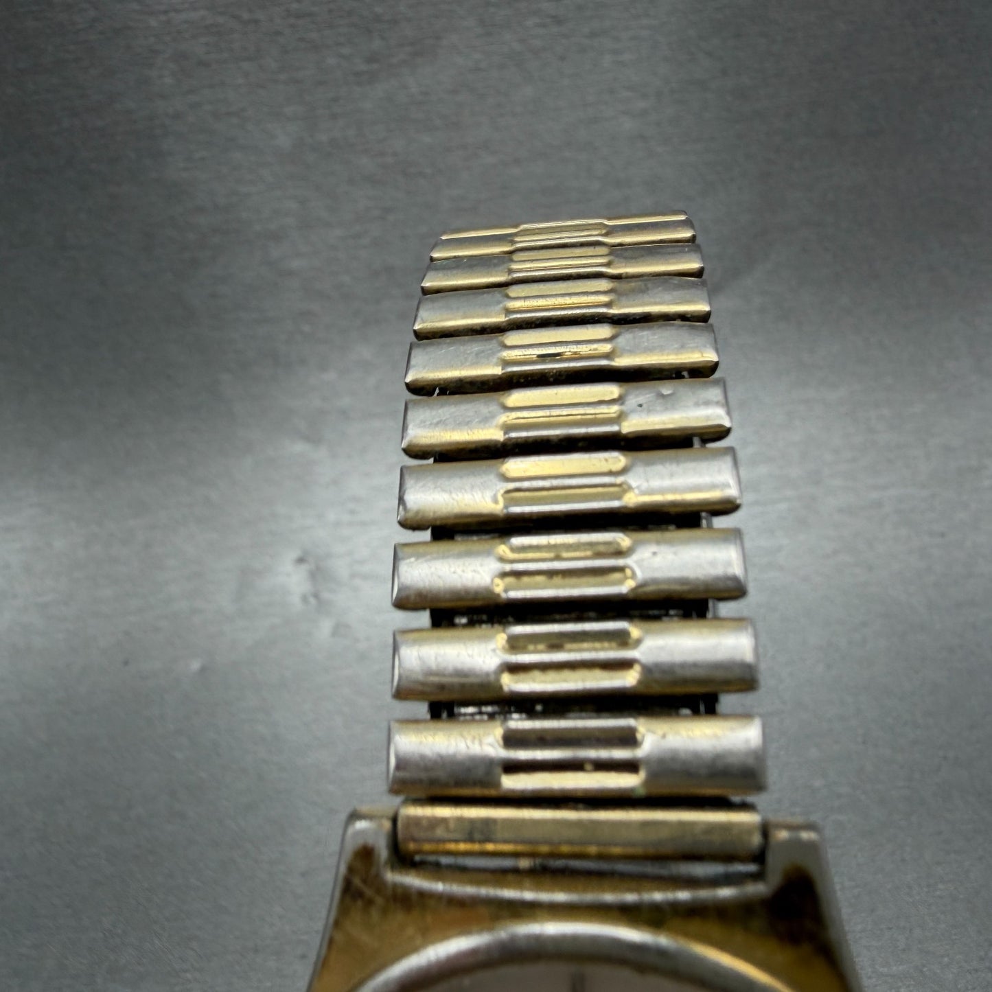 Hamilton Watch Men 34mm Silver Dial Gold Tone Date Round NO CASEBACK PARTS5