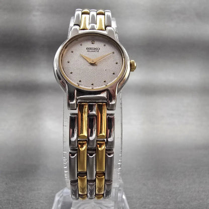Seiko Watch Women 20mm Silver Dial Two Tone Round 1N00-0G69 New Battery Vintage5