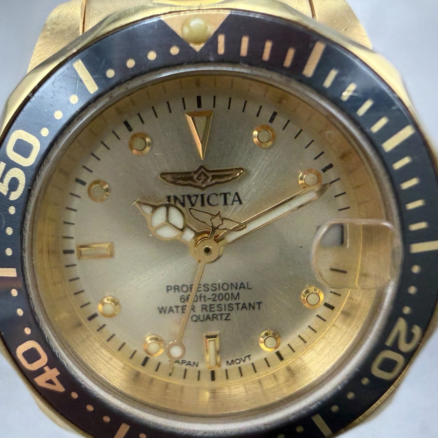 Invicta Pro Diver Watch Women 25mm Champagne Dial Gold Tone Date 14987 New Batt1
