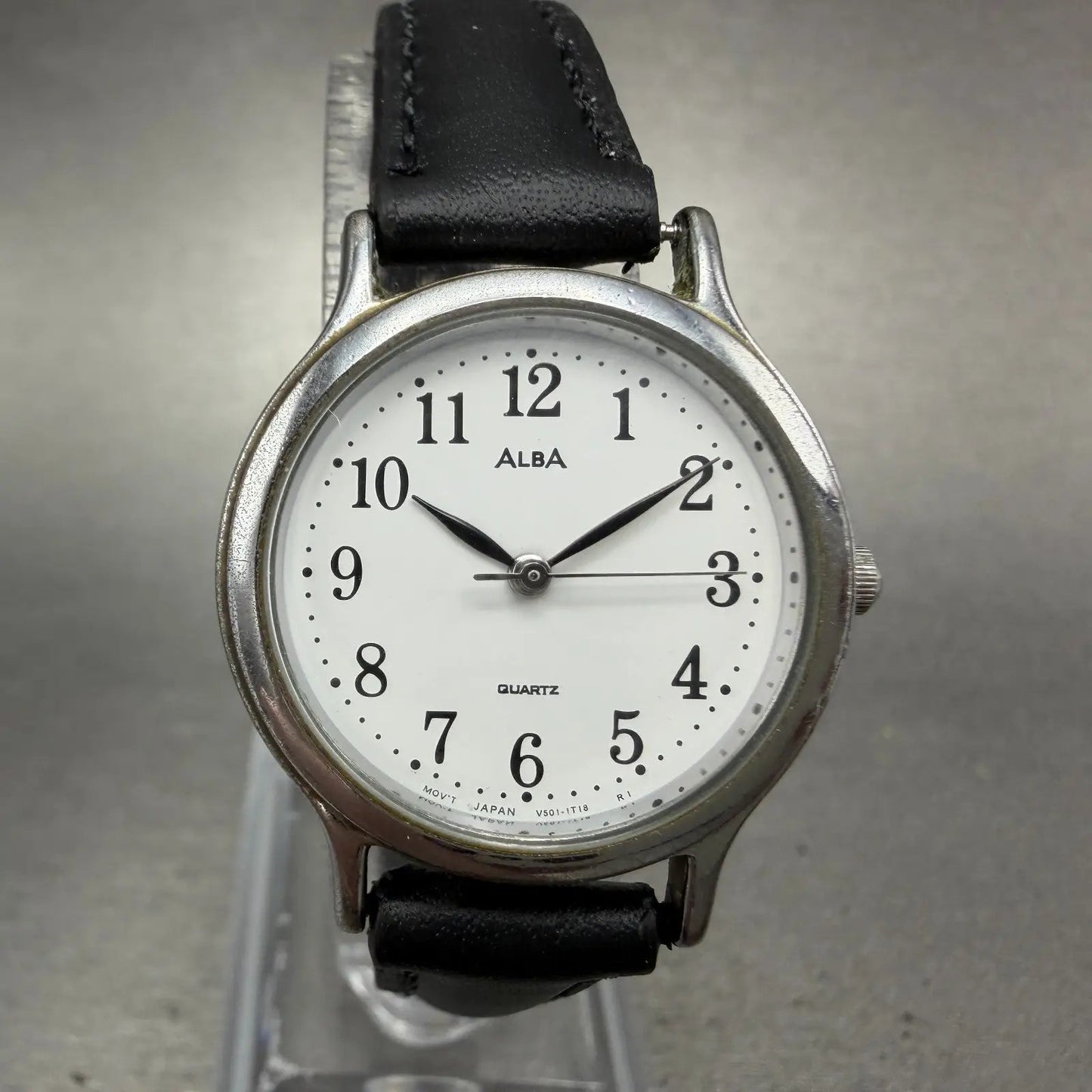 Seiko ALBA Watch Women 27mm White Dial Silver Tone Round V501-6K00 New Battery F0