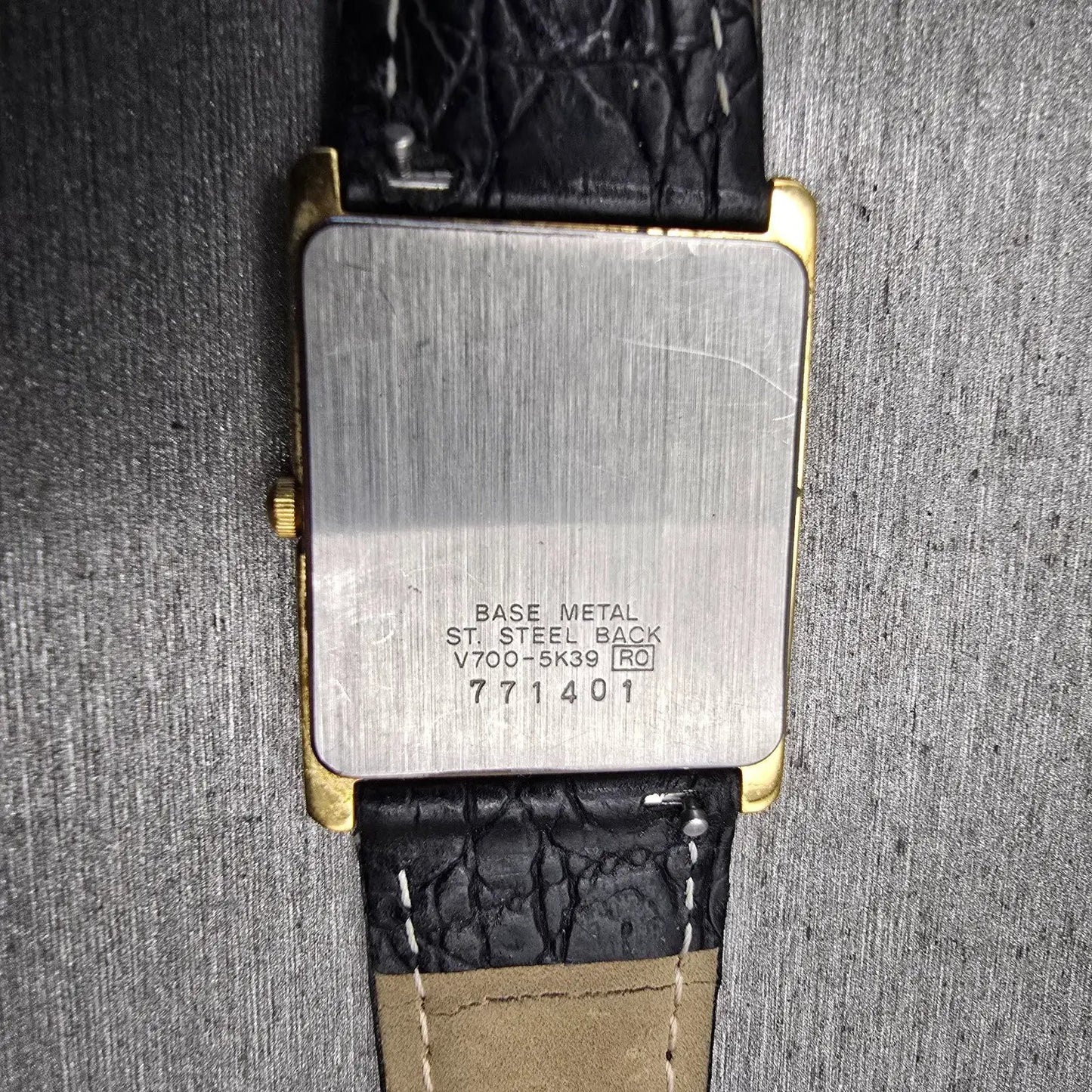 Seiko Tank Watch Men 25mm White Dial Gold Tone Rectangle V700-5K39 New Battery10